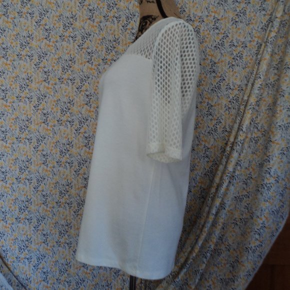 Elegant T-Shirt Style Top - Picture 6 of 7